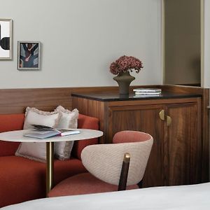 Zimmer mit zwei Einzelbetten